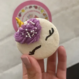 Unicorn macaron