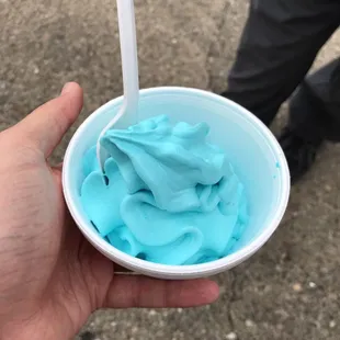 Kings Island smurf ice cream