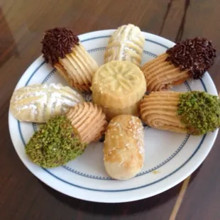 These are a few samples, they are really delicious, yummy!