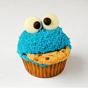 a cookie monster cupcake