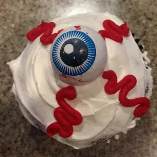 Eyeball Cupcakes for Halloween