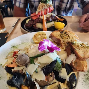 Fruit De Mer Pasta