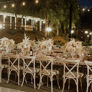 Beautiful wedding table||set up