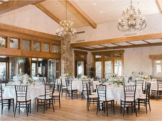 The Oaks Club at Valencia