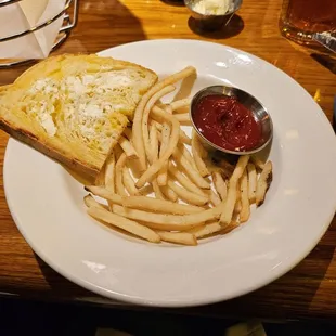 One of the only "vegetarian" options at Sweetwater Tavern. Fries and bread. Sad!