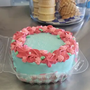 Lunch box cake