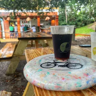 I love bars that look like this