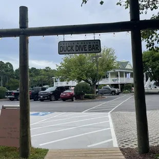 Dick Dive Bar