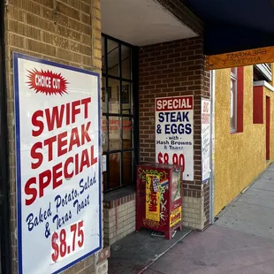 a sign for swift steak special