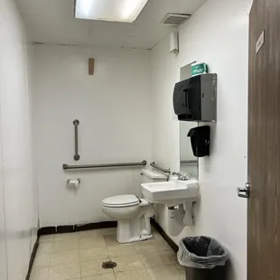 Women&apos;s restroom