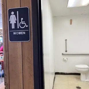 Women&apos;s restroom