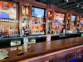 Rox Bar & Grille