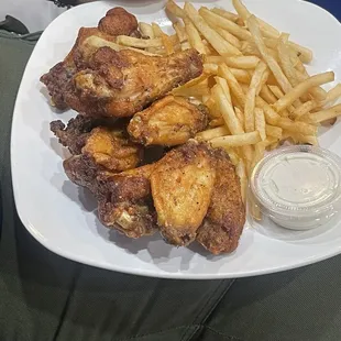 8 pc lemon pepper with fries