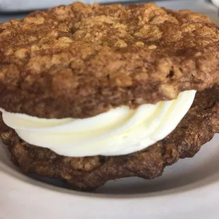 Oatmeal Cream Pie