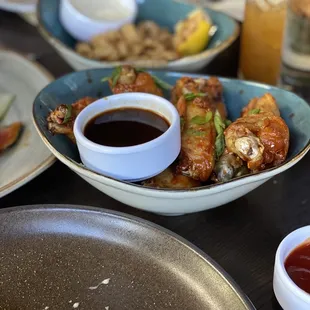 Chicken wings &amp; calamari