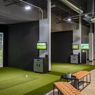 We have 6 golf simulators equipped with the best technology in golf.