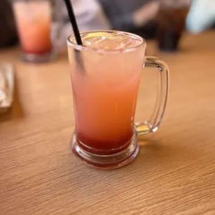 Strawberry lemonade