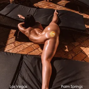 Las Vegas swinger Club for couples only with luxury nude pools and day and night club and all inclusive best of world by playboy and the wee