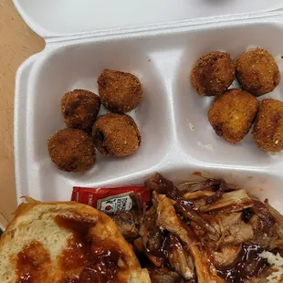 Pulled pork sammy w/ hush pups