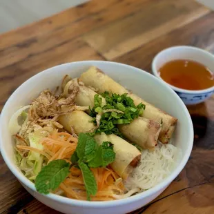 Egg Rolls Vermicelli