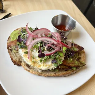 Avocado Toast w/ Bacon