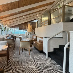 sushi and sashimi, interior