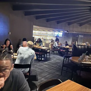 Rotating dining area