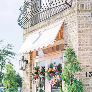 Come visit Swoon New Orleans for your new outfit!