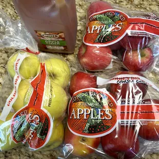 Apple cider and apples (golden delicious, snapdragon, and crimson crisp)