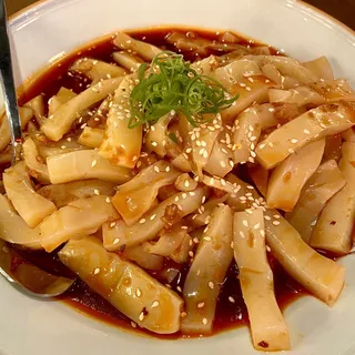 9. Mung Bean Jelly Noodle with Chili Sauce