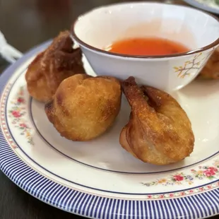 Sy-Salathai