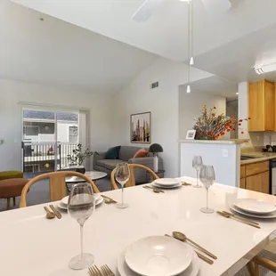 upstairs 3 bed with 2 baths dining area out to living room