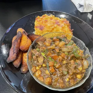 Veggie curry, sweet Plantains Mac And Cheese