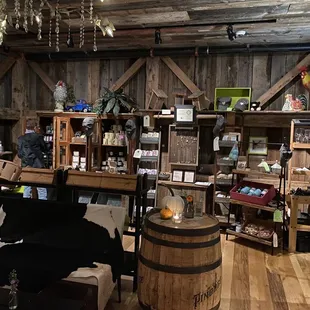 A Cozyyyyy small store.. with candles, mustard&apos;s, etc.