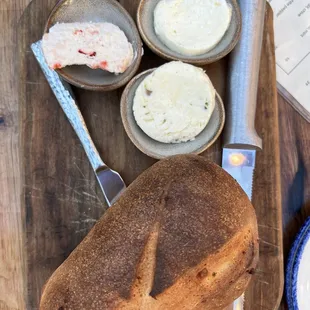 Bread service