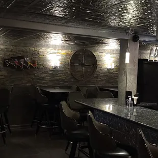 2020 Newly Remodeled bar