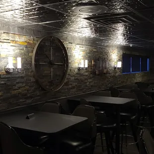 2020 Newly Remodeled bar
