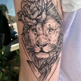 Stipple lion