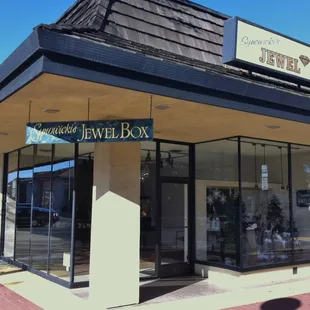 Synowicki's Jewel Box- Store Front