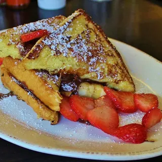 Nutella Stuffed French Toast