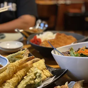 Gyoza, tempura, salad, Kare Katsu