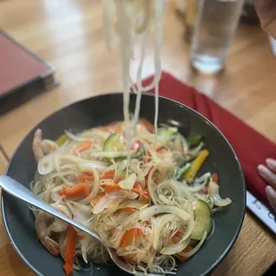 food, ramen and noodles