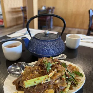 Mixed Beef with Spicy Sauce