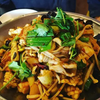 Shrimp and Squid Hot and Spicy Pot