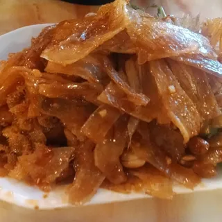 Beef Tendon With Peanuts