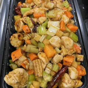 L14. Hunan Chicken Light Dinner. Veggie crunch was very much was I was looking for.