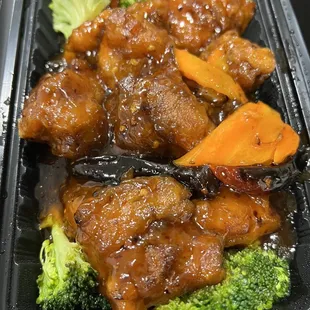 CS14. General Tao's Chicken. Tenderly breaded chicky bombs