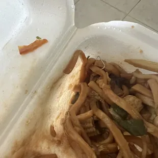 I request no carrot due to allergies (note carrot in the lid) and another lovely surprise in my mouth, a staple