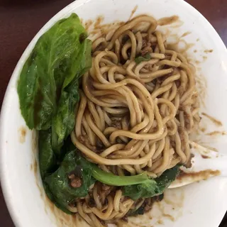 27. Sauteed Shredded Pork with Green Pepper