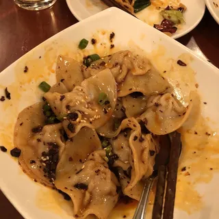 87. Shrimp Wontons With Red chili oil